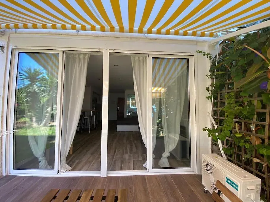Central Torremolinos Garden Apartment - Sea Views