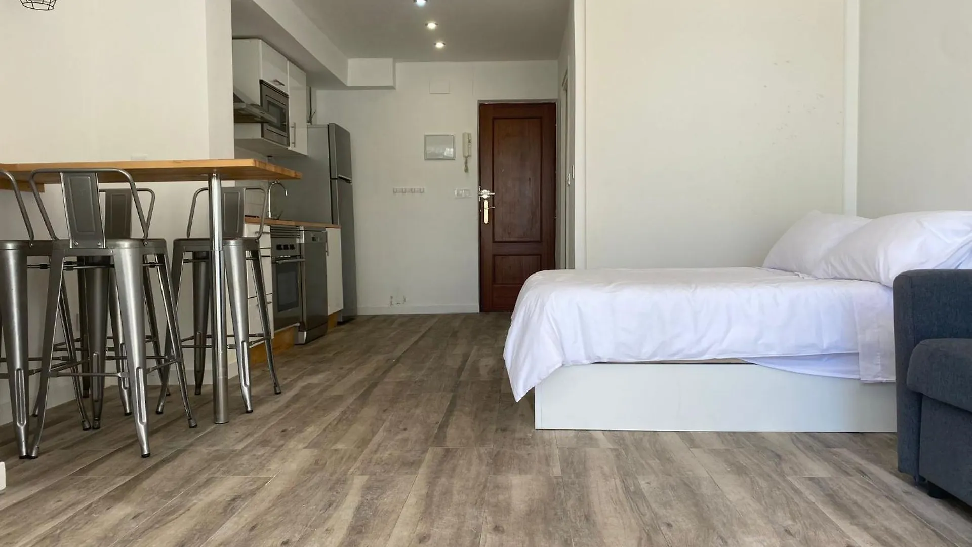 Central Torremolinos Garden Apartment - Sea Views Spain